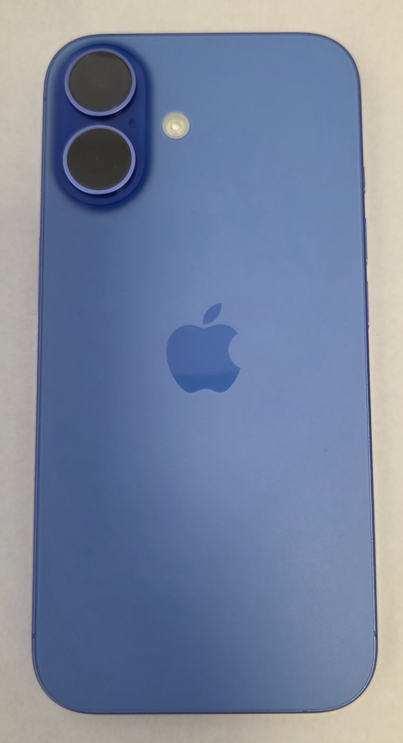 iPhone 16 128GB Blu oltremare